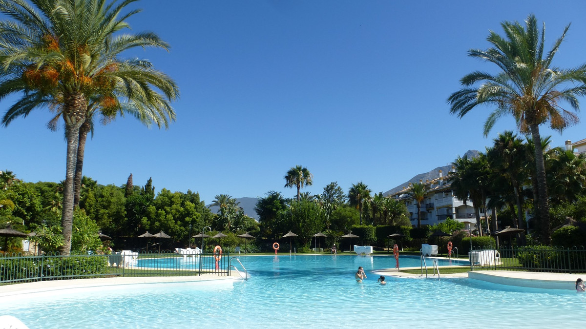 Appartement te koop in Nueva Andalucía | 3 slaapkamers H5440024