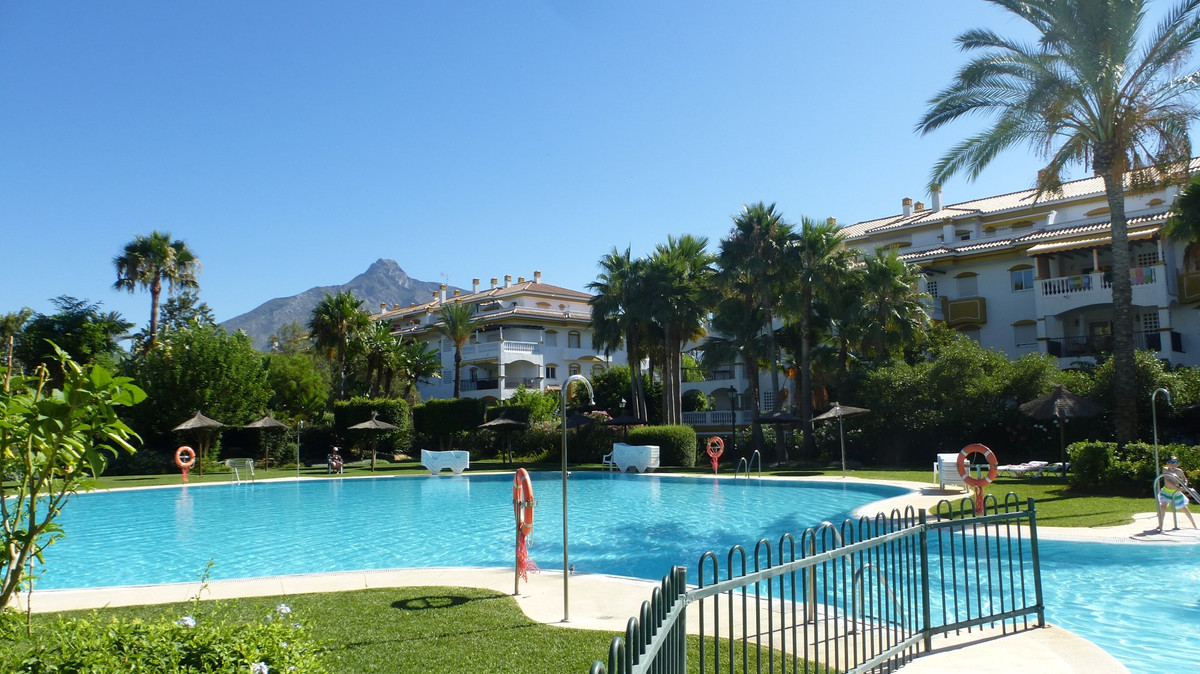 Appartement te koop in Nueva Andalucía | 3 slaapkamers H5440024