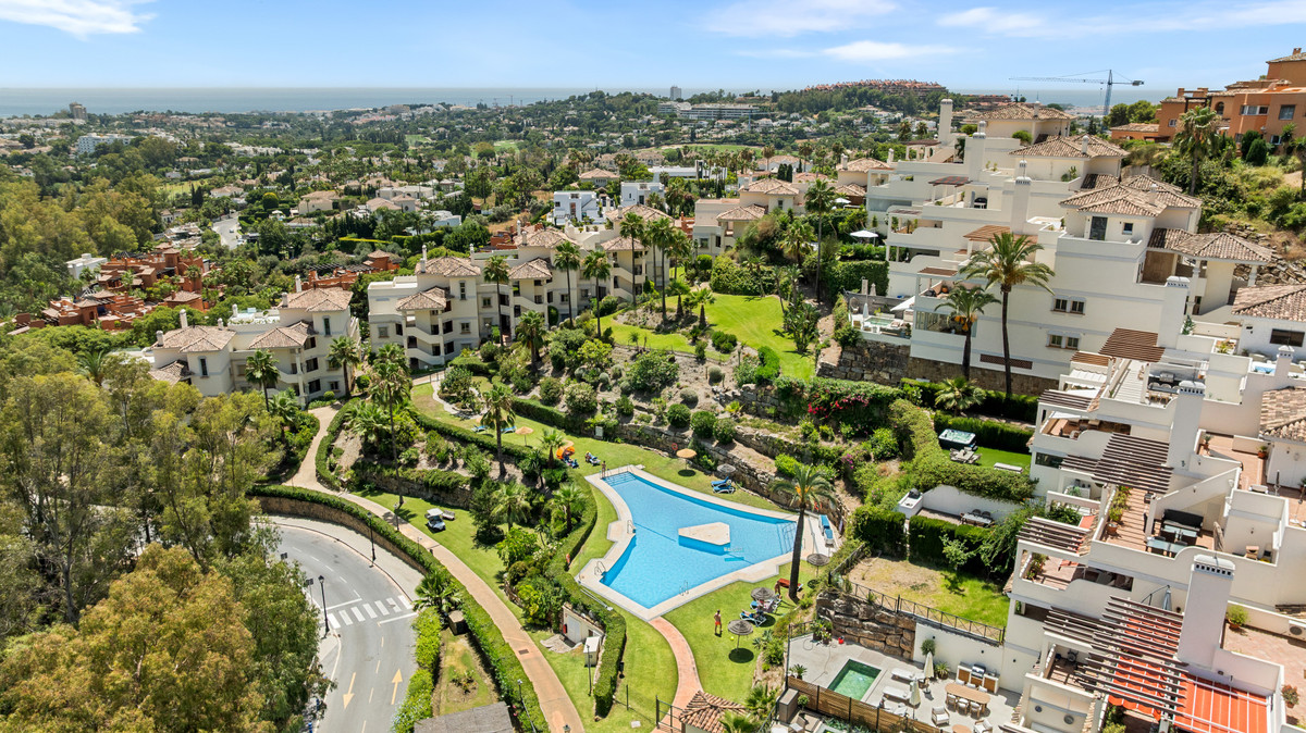 Appartement te koop in Nueva Andalucía | 3 slaapkamers H5440726