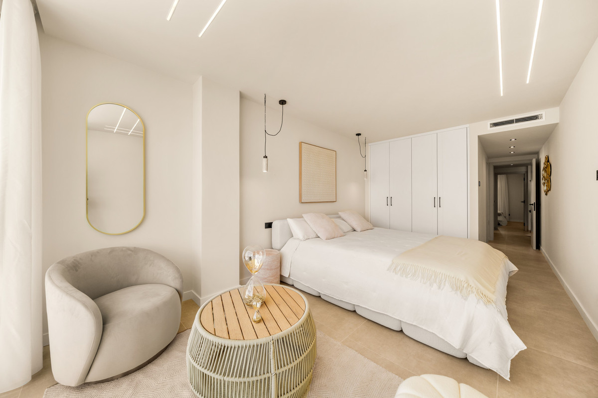 Appartement te koop in Nueva Andalucía | 3 slaapkamers H5440726