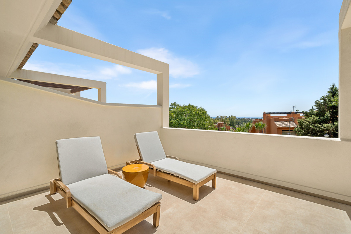 Appartement te koop in Nueva Andalucía | 3 slaapkamers H5440726