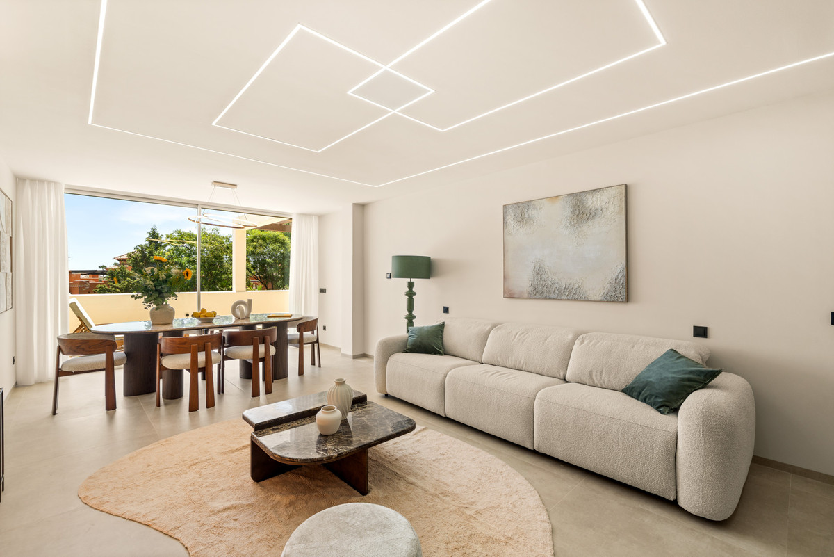 Appartement te koop in Nueva Andalucía | 3 slaapkamers H5440726