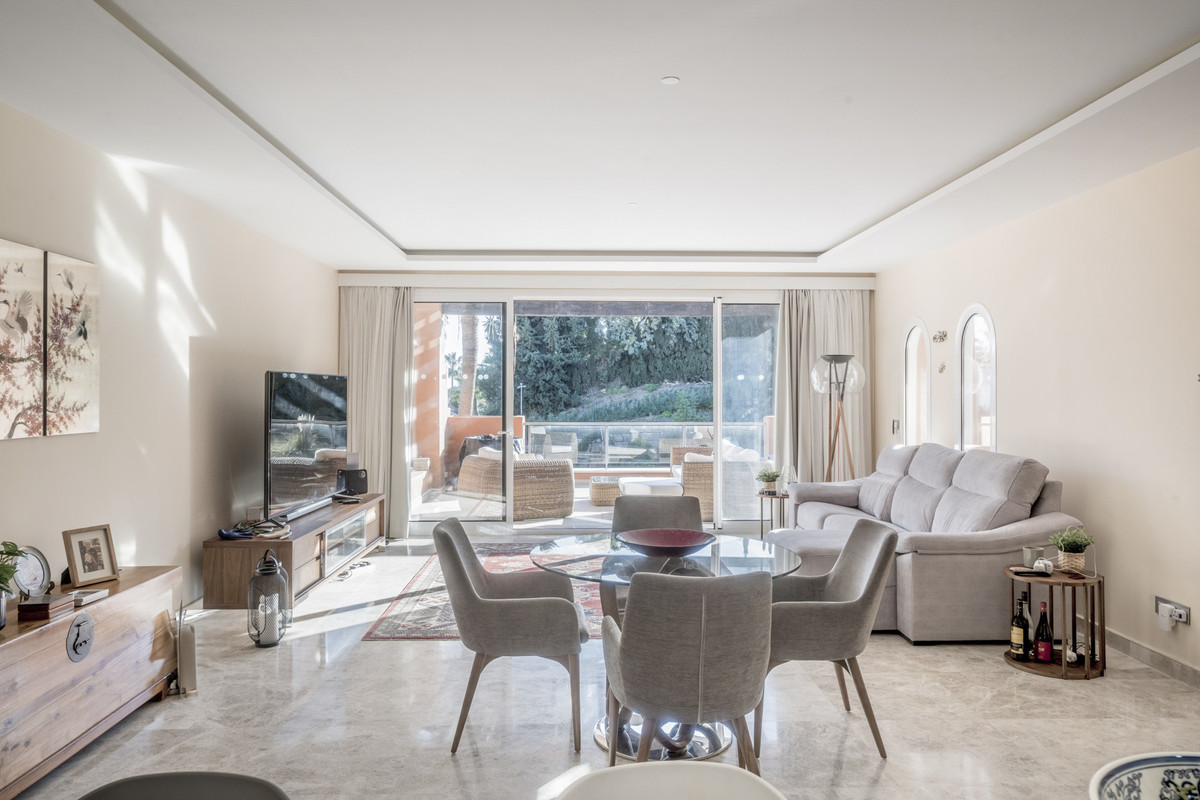 Appartement te koop in Nueva Andalucía | 3 slaapkamers H5441611