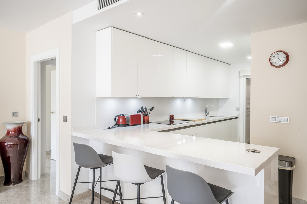 Appartement te koop in Nueva Andalucía | 3 slaapkamers H5441611