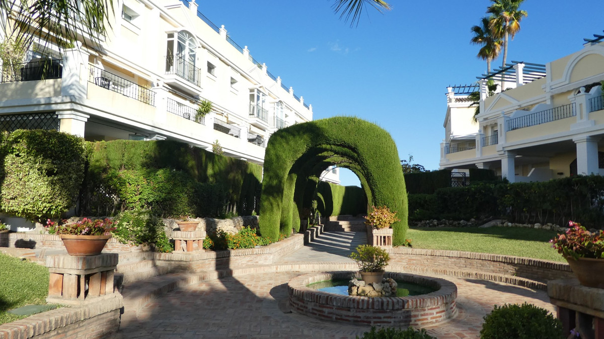 Appartement te koop in Nueva Andalucía | 2 slaapkamers H5441809