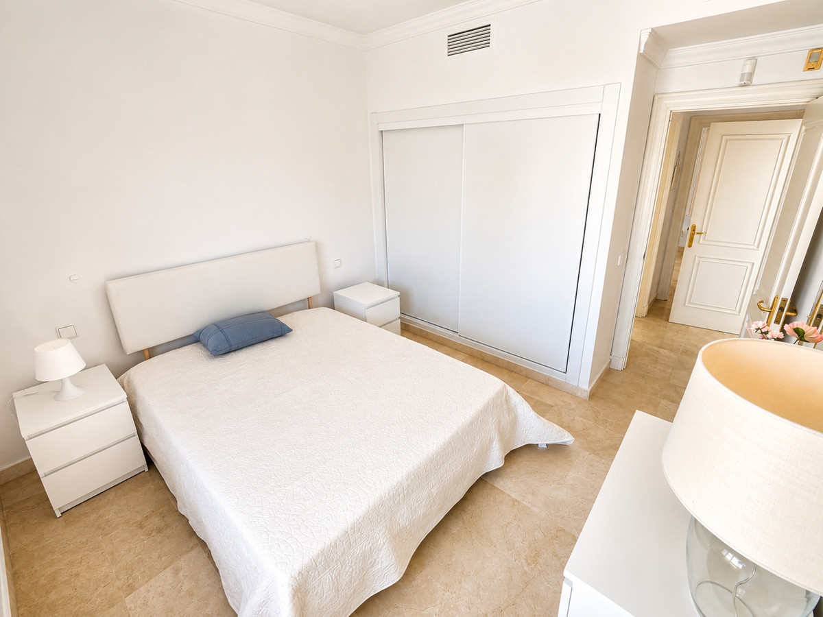 Appartement te koop in Nueva Andalucía | 2 slaapkamers H5441809
