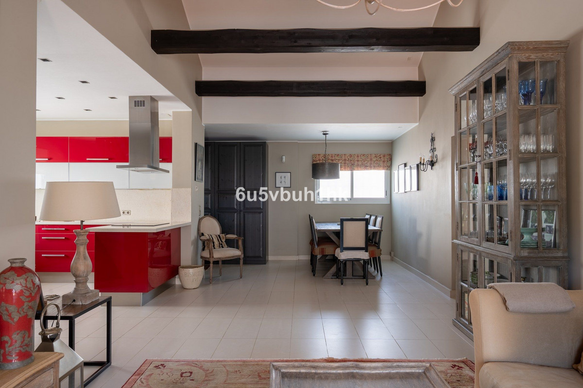 Appartement te koop in Nueva Andalucía | 2 slaapkamers H5441923