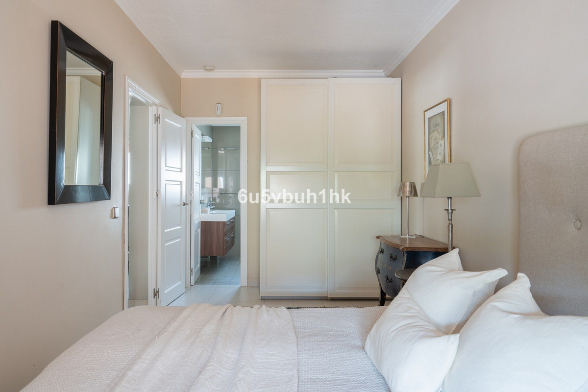 Appartement te koop in Nueva Andalucía | 2 slaapkamers H5441923