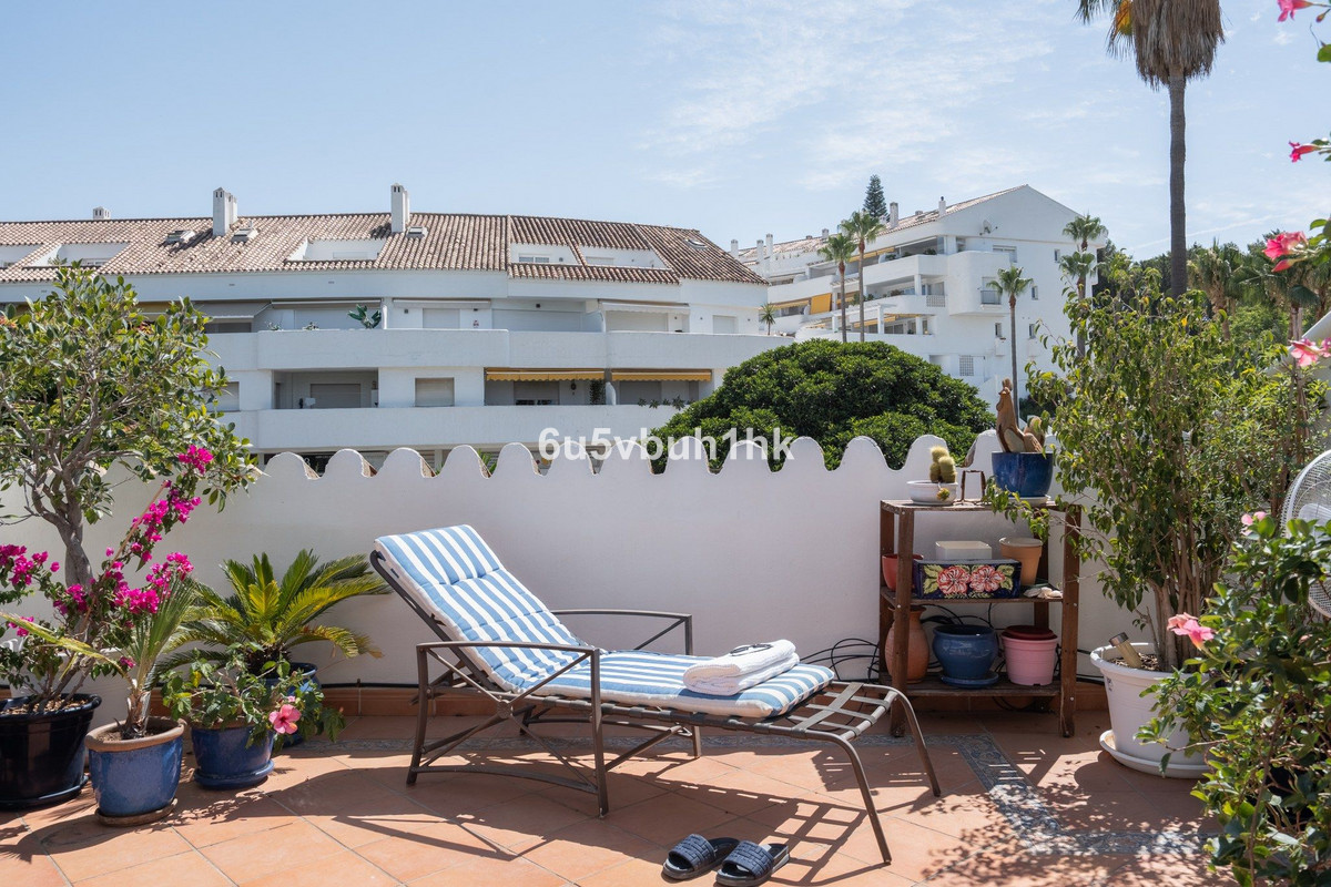 Appartement te koop in Nueva Andalucía | 2 slaapkamers H5441923