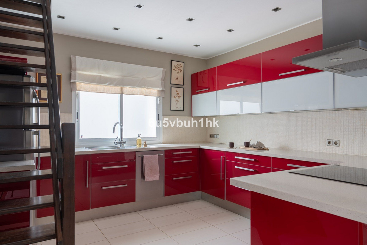 Appartement te koop in Nueva Andalucía | 2 slaapkamers H5441923