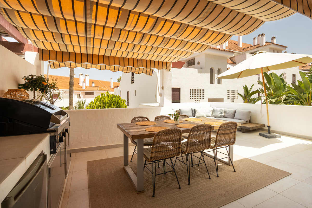 Appartement te koop in Nueva Andalucía | 3 slaapkamers H5443771