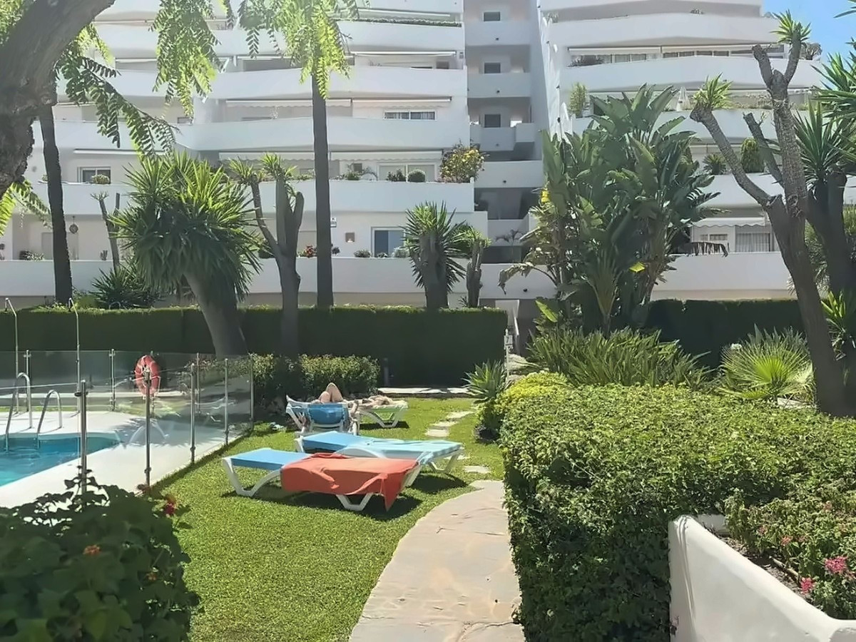 Appartement te koop in Nueva Andalucía | 2 slaapkamers H5444401
