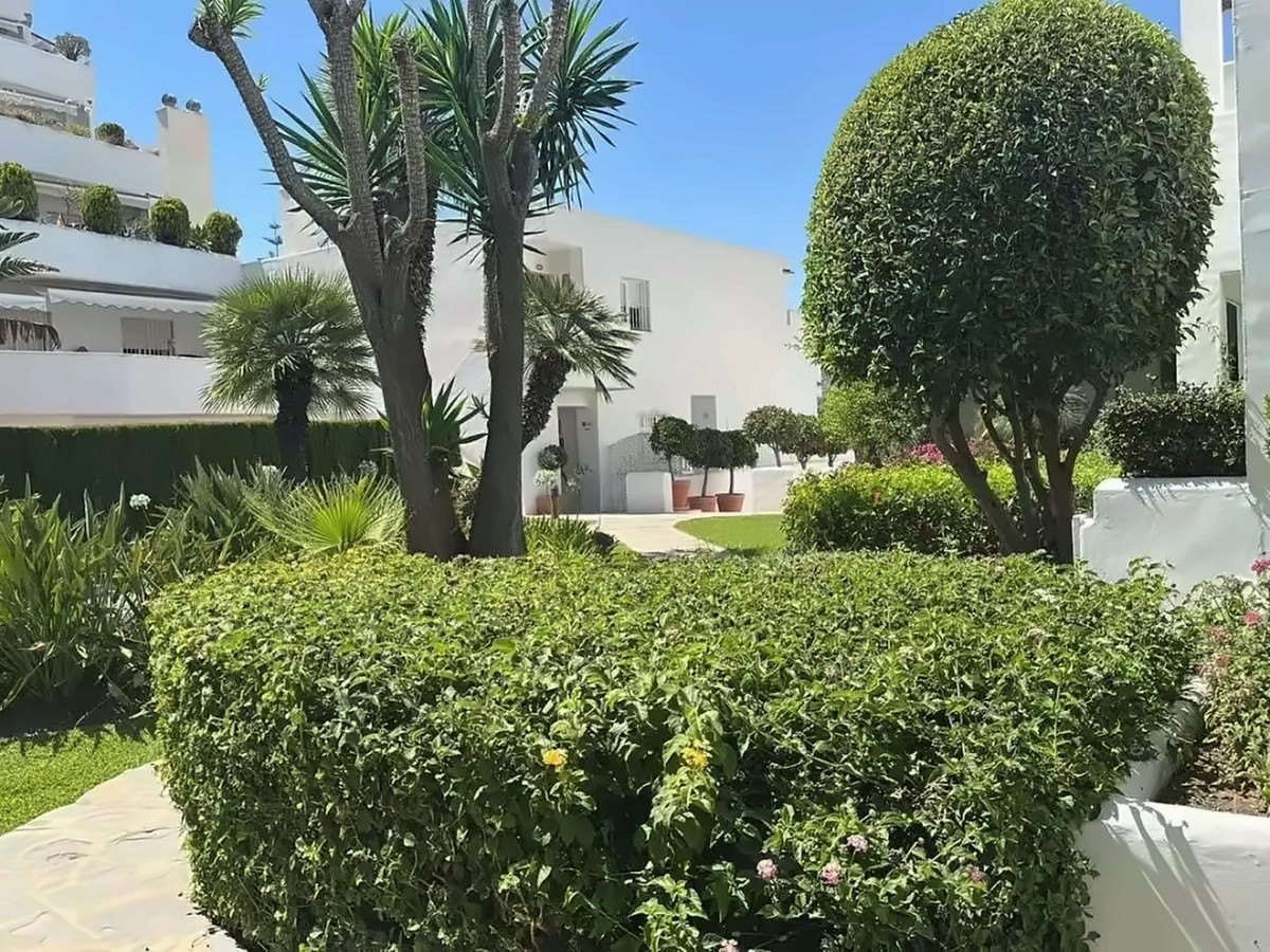 Appartement te koop in Nueva Andalucía | 2 slaapkamers H5444401