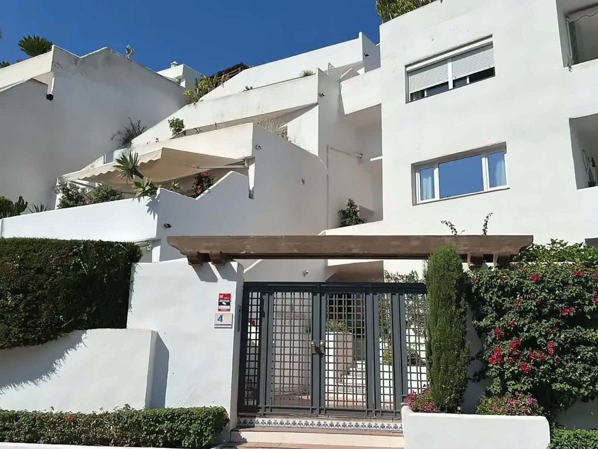 Appartement te koop in Nueva Andalucía | 2 slaapkamers H5444401