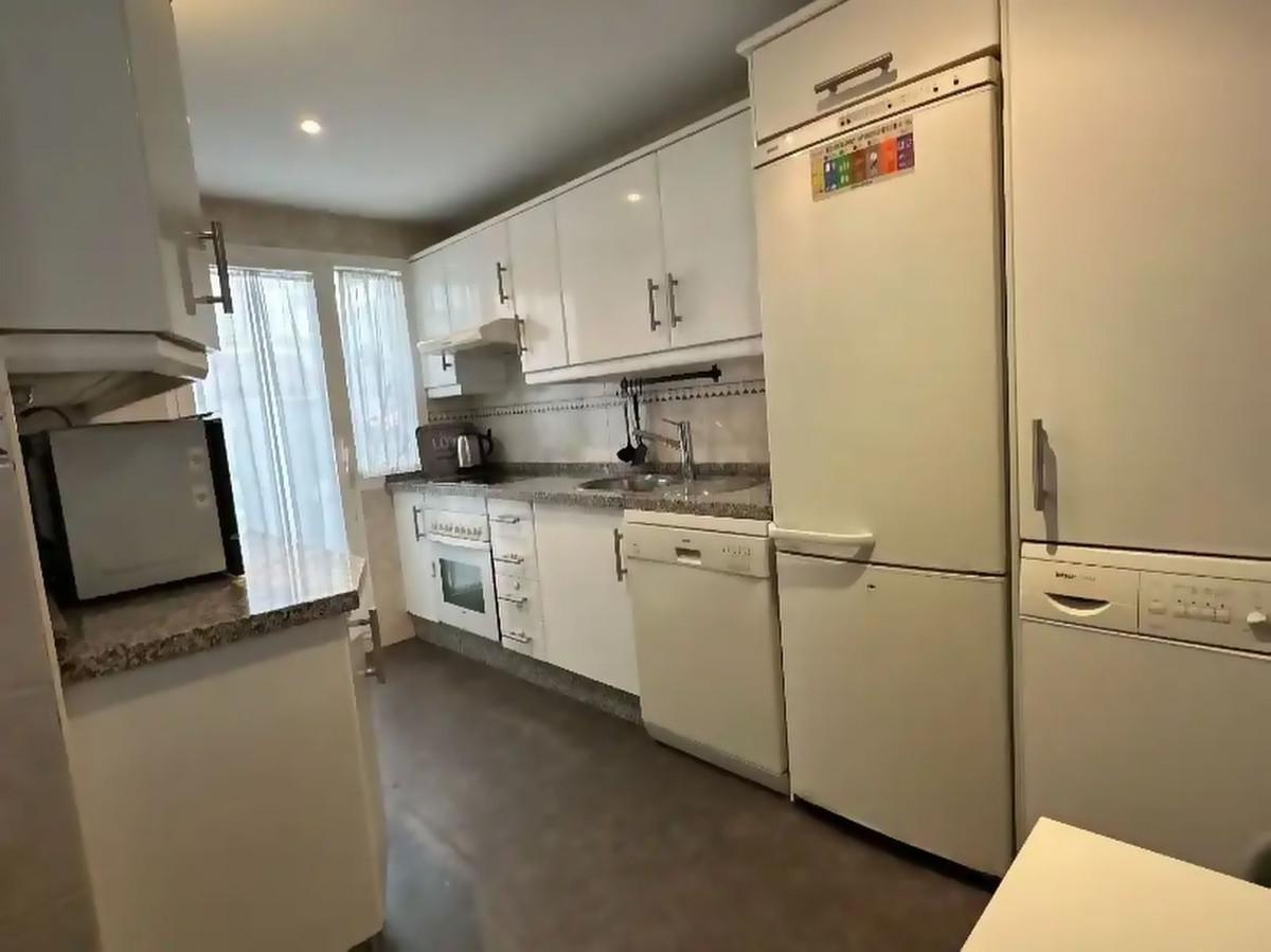 Appartement te koop in Nueva Andalucía | 3 slaapkamers H5444410