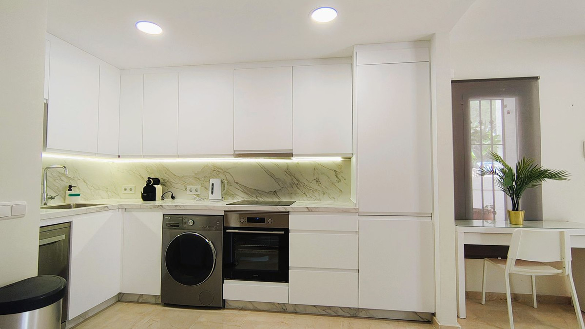 Appartement te koop in Nueva Andalucía | 2 slaapkamers H5445004