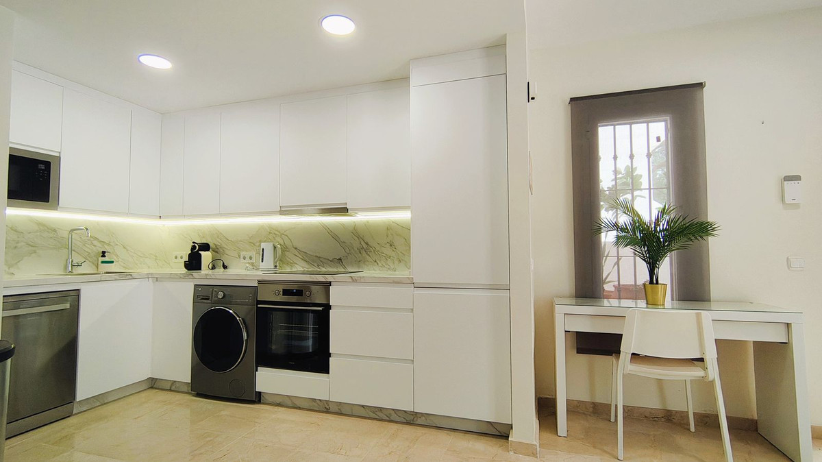 Appartement te koop in Nueva Andalucía | 2 slaapkamers H5445004