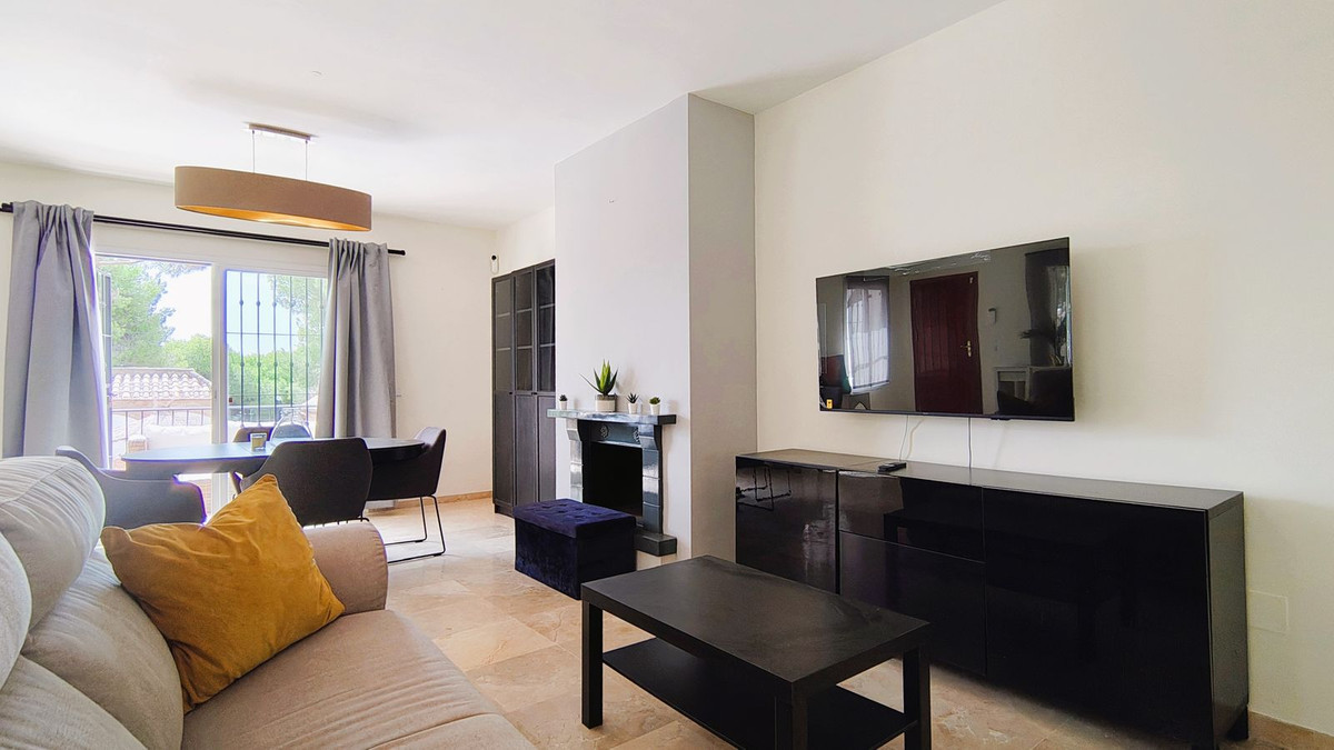 Appartement te koop in Nueva Andalucía | 2 slaapkamers H5445004