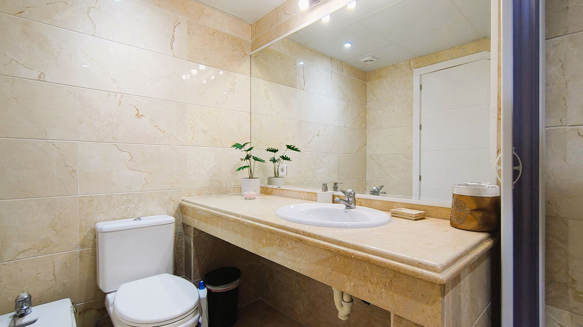Appartement te koop in Nueva Andalucía | 2 slaapkamers H5445004