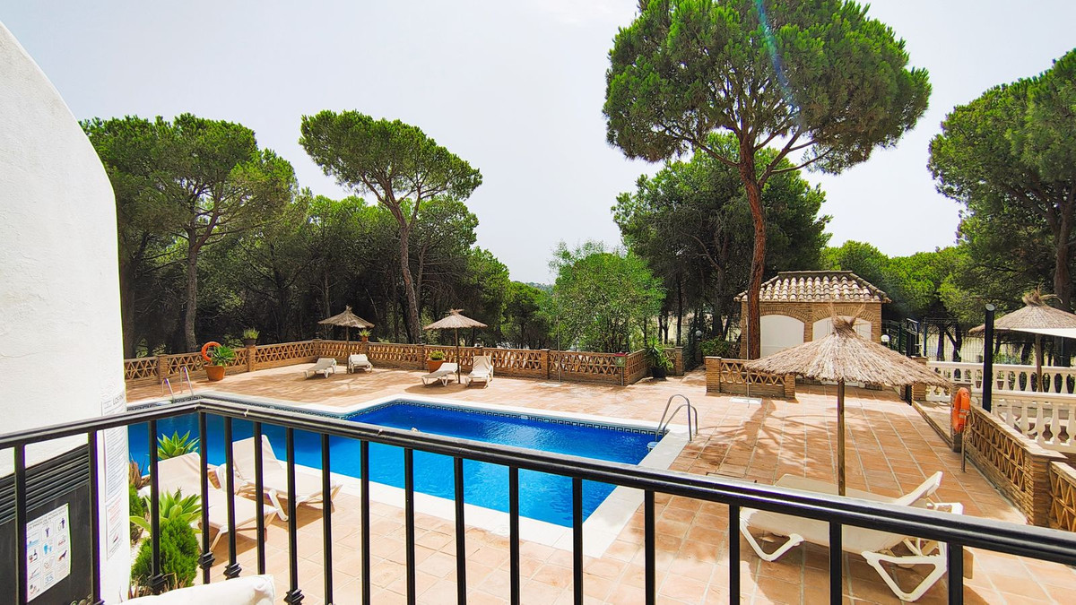 Appartement te koop in Nueva Andalucía | 2 slaapkamers H5445004