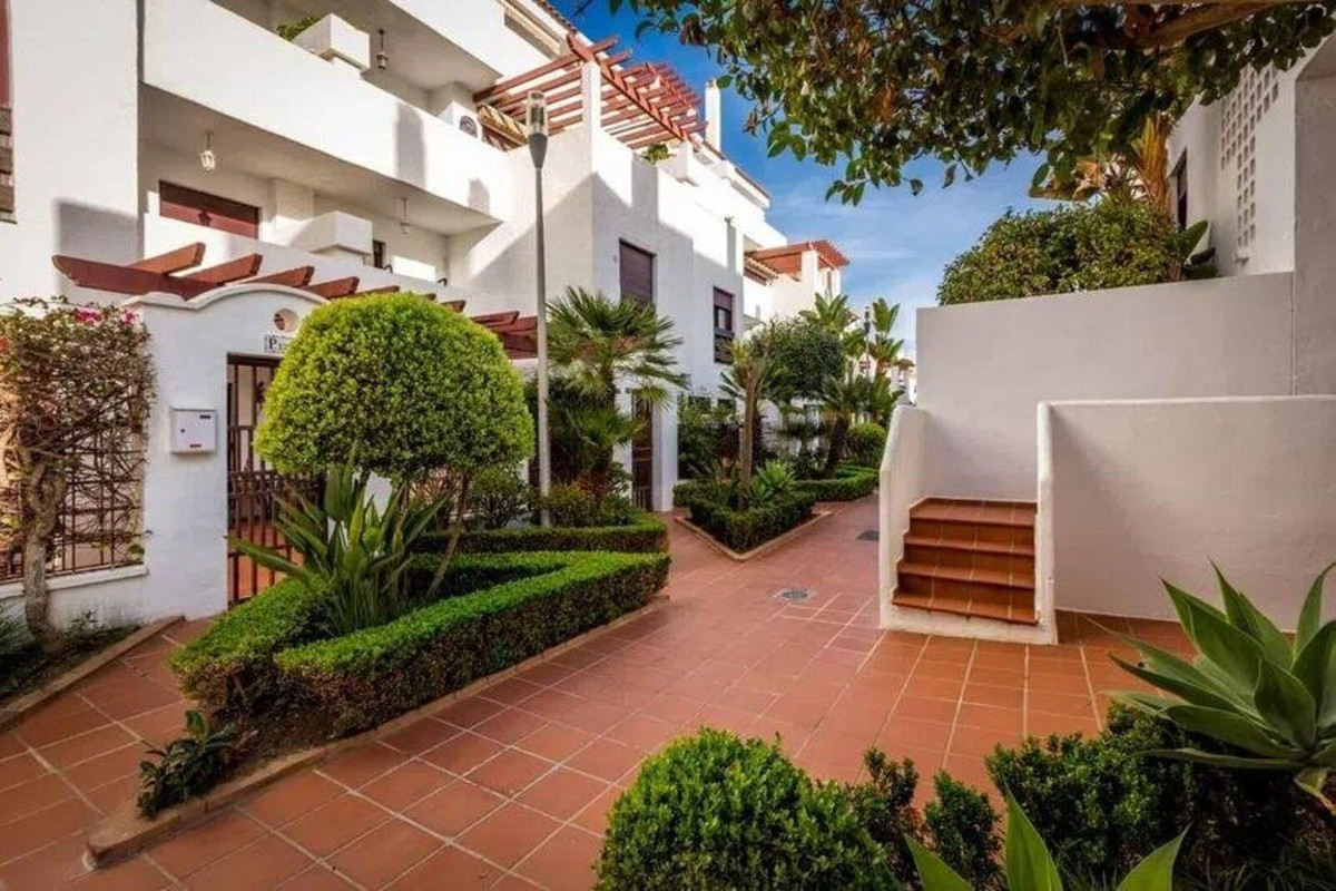 Appartement te koop in Nueva Andalucía | 3 slaapkamers H5445025