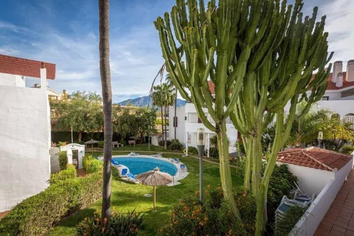 Appartement te koop in Nueva Andalucía | 3 slaapkamers H5445025