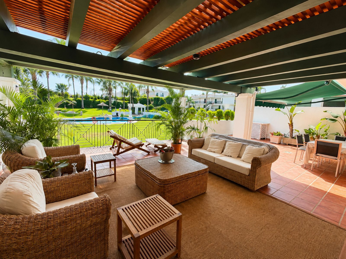 Appartement te koop in Nueva Andalucía | 2 slaapkamers H5448112