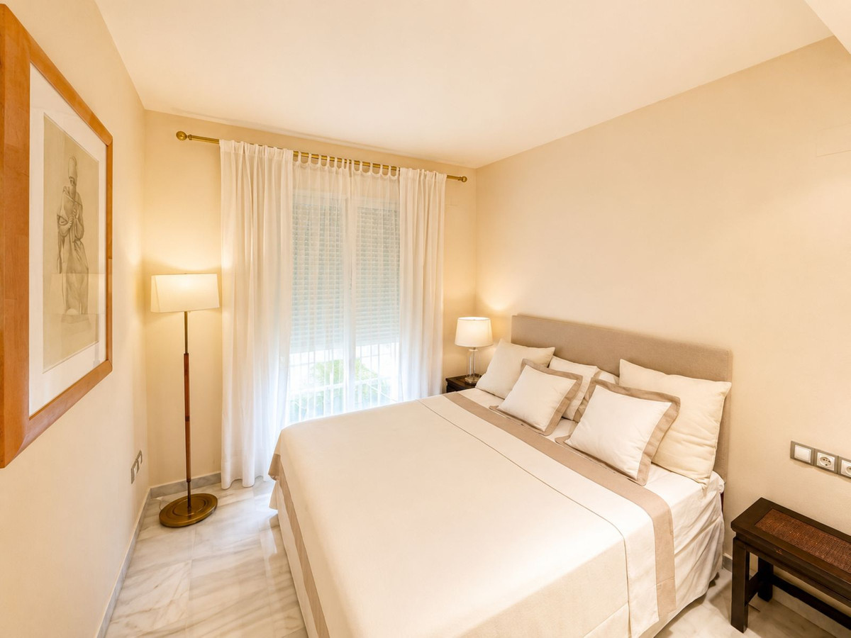 Appartement te koop in Nueva Andalucía | 2 slaapkamers H5448112