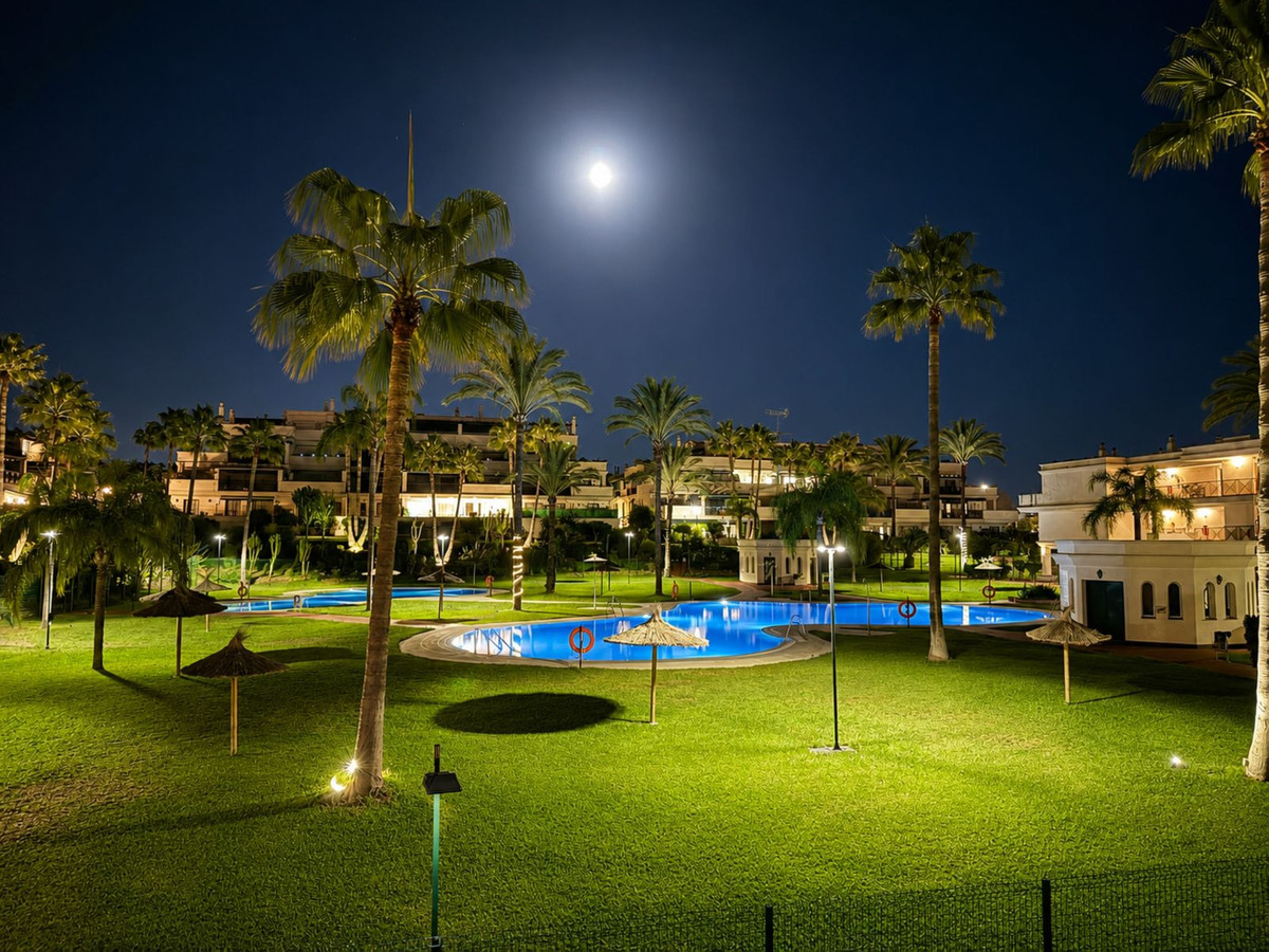 Appartement te koop in Nueva Andalucía | 2 slaapkamers H5448112