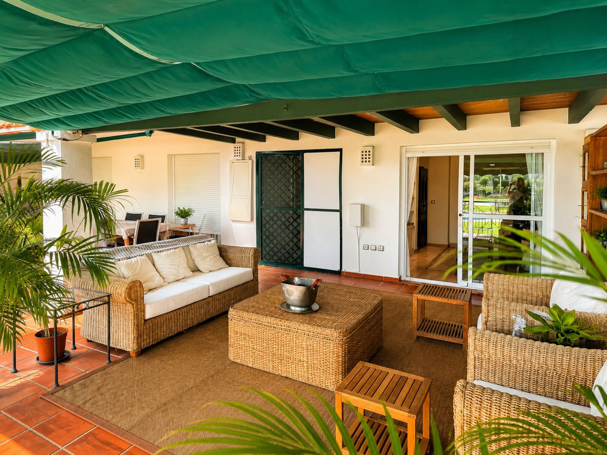 Appartement te koop in Nueva Andalucía | 2 slaapkamers H5448112