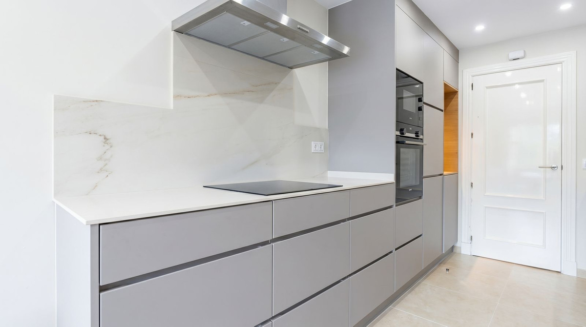 Appartement te koop in Nueva Andalucía | 2 slaapkamers H5448214