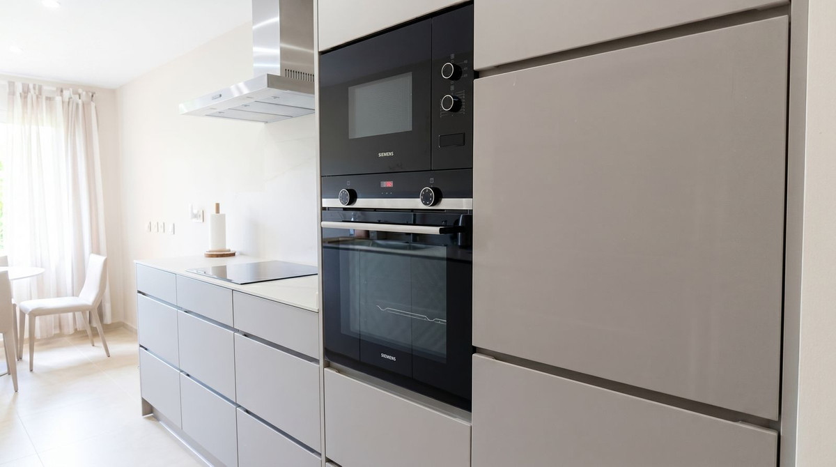 Appartement te koop in Nueva Andalucía | 2 slaapkamers H5448214