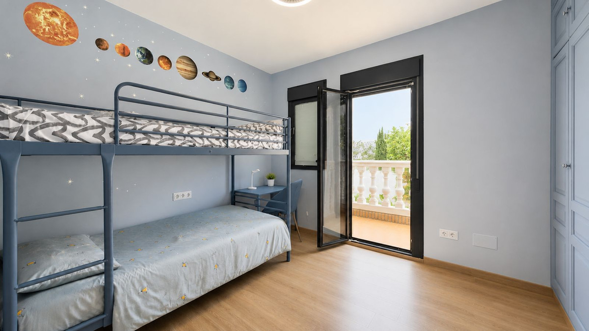 Appartement te koop in Nueva Andalucía | 9 slaapkamers H5448391