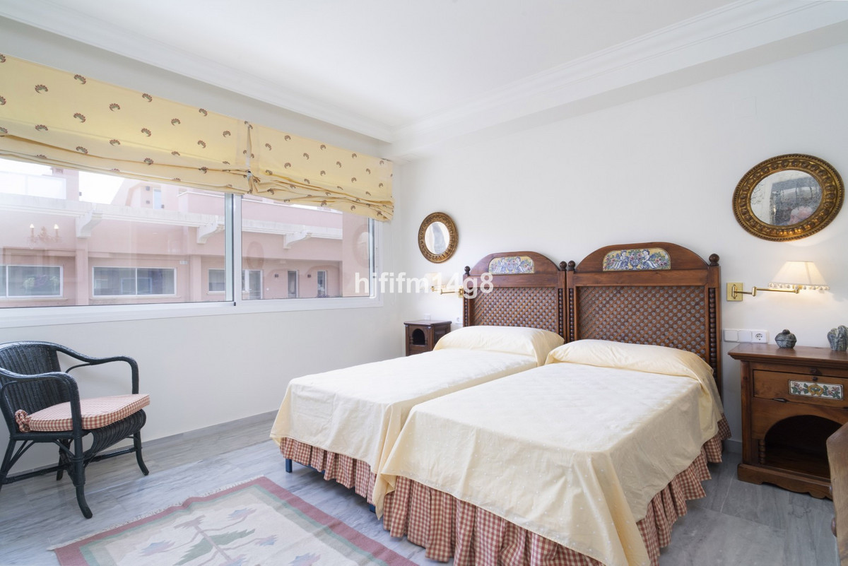 Appartement te koop in Nueva Andalucía | 4 slaapkamers H5448466