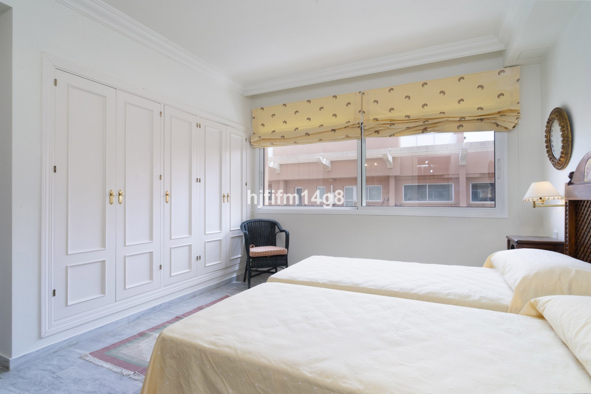 Appartement te koop in Nueva Andalucía | 4 slaapkamers H5448466