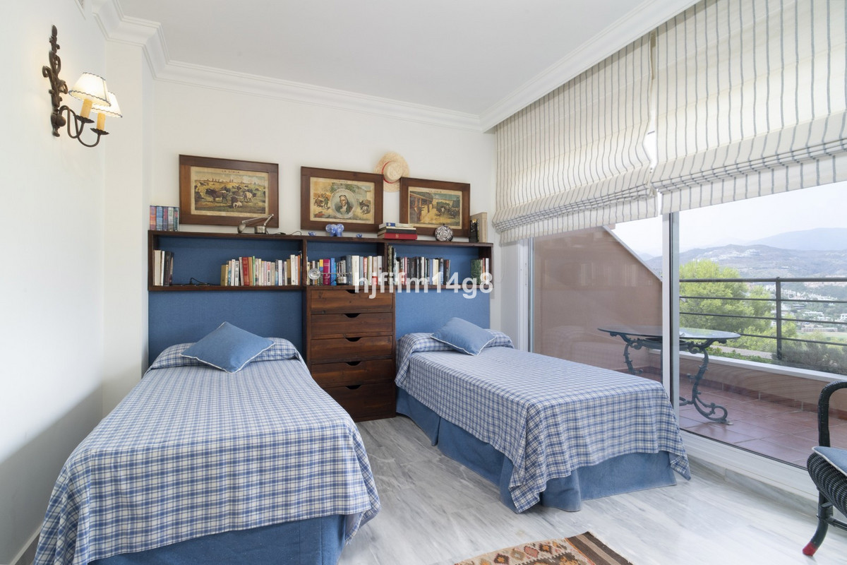 Appartement te koop in Nueva Andalucía | 4 slaapkamers H5448466