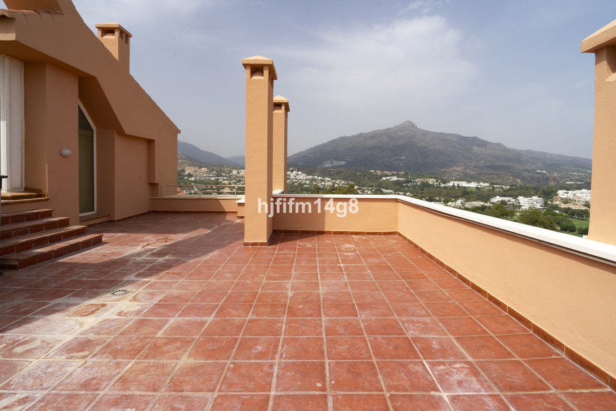 Appartement te koop in Nueva Andalucía | 4 slaapkamers H5448466
