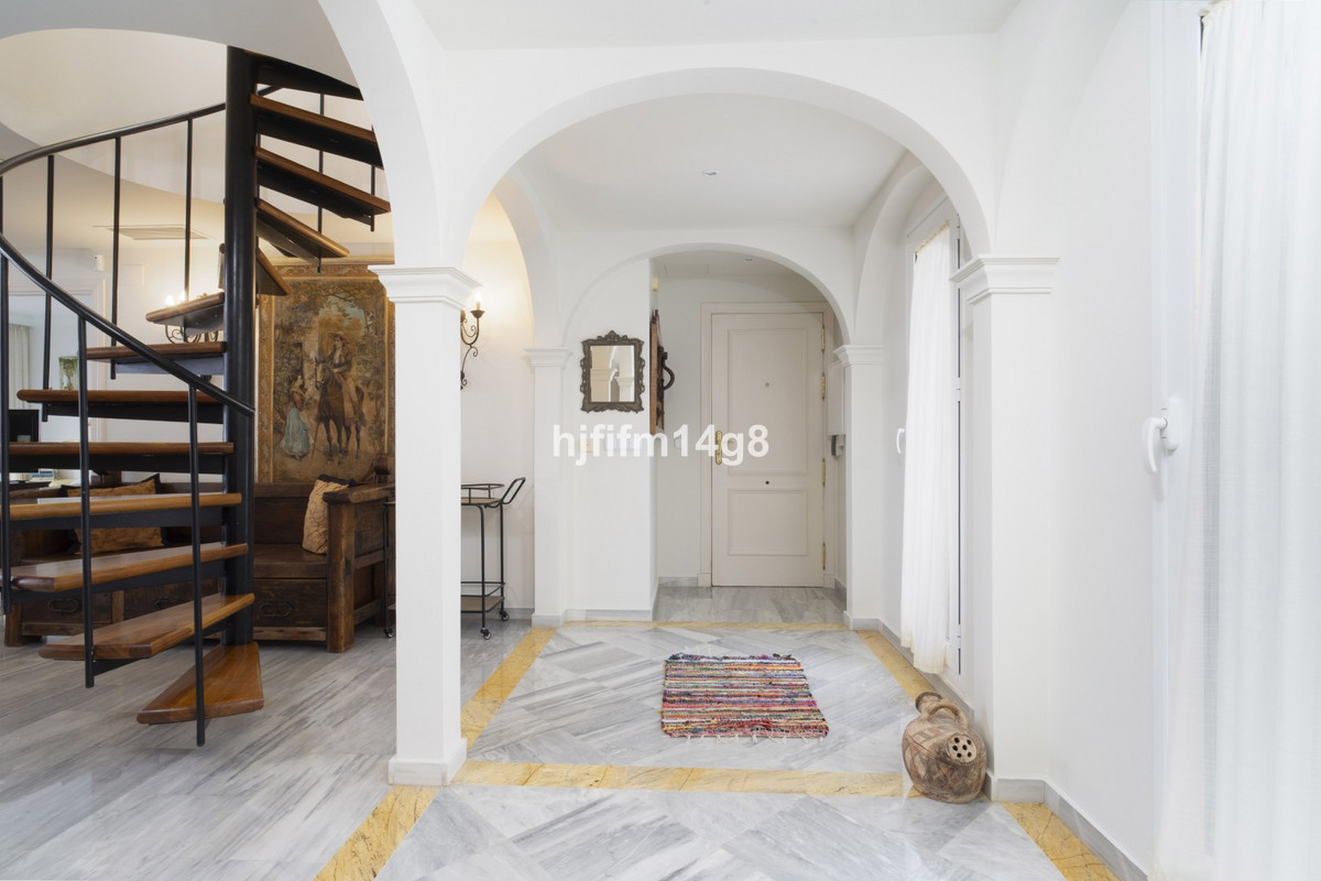 Appartement te koop in Nueva Andalucía | 4 slaapkamers H5448466