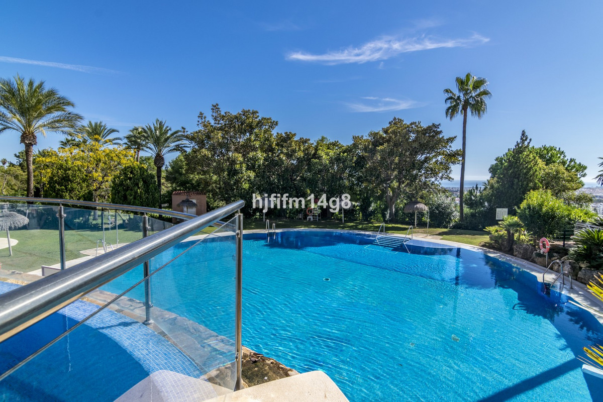 Appartement te koop in Nueva Andalucía | 4 slaapkamers H5448466
