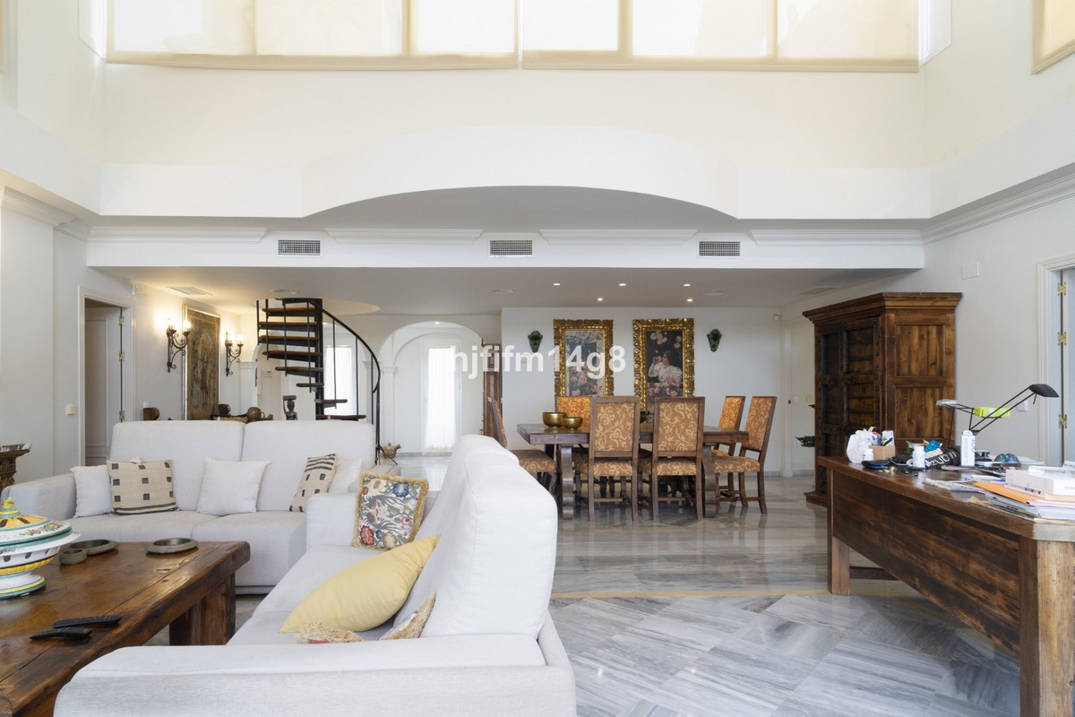 Appartement te koop in Nueva Andalucía | 4 slaapkamers H5448466