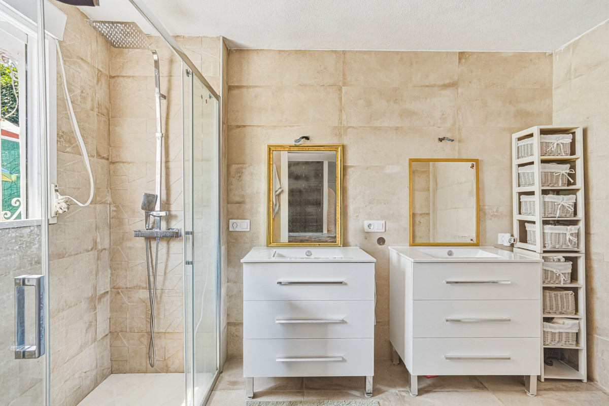Appartement te koop in Nueva Andalucía | 2 slaapkamers H5448514