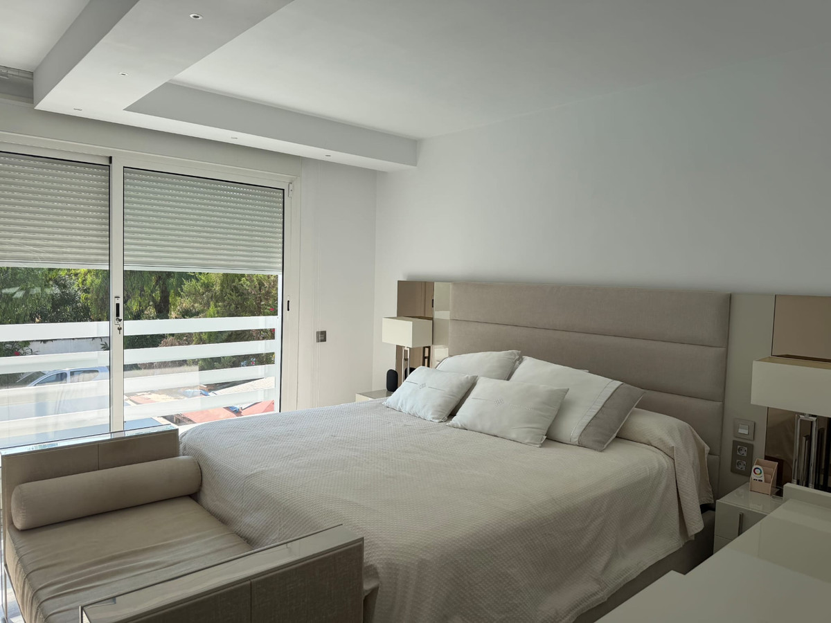 Appartement te koop in Nueva Andalucía | 3 slaapkamers H5449501