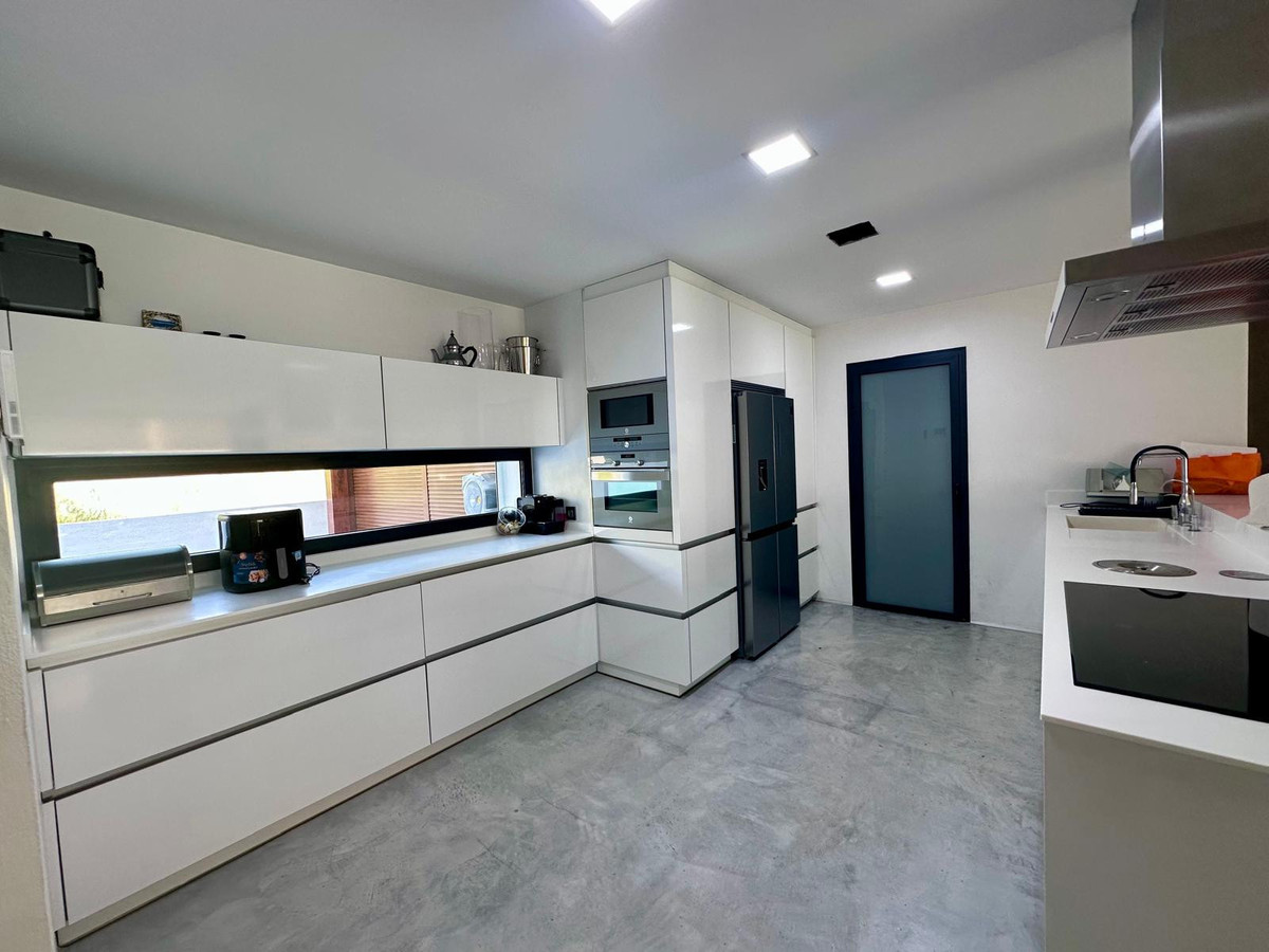 Appartement te koop in Nueva Andalucía | 3 slaapkamers H5449501