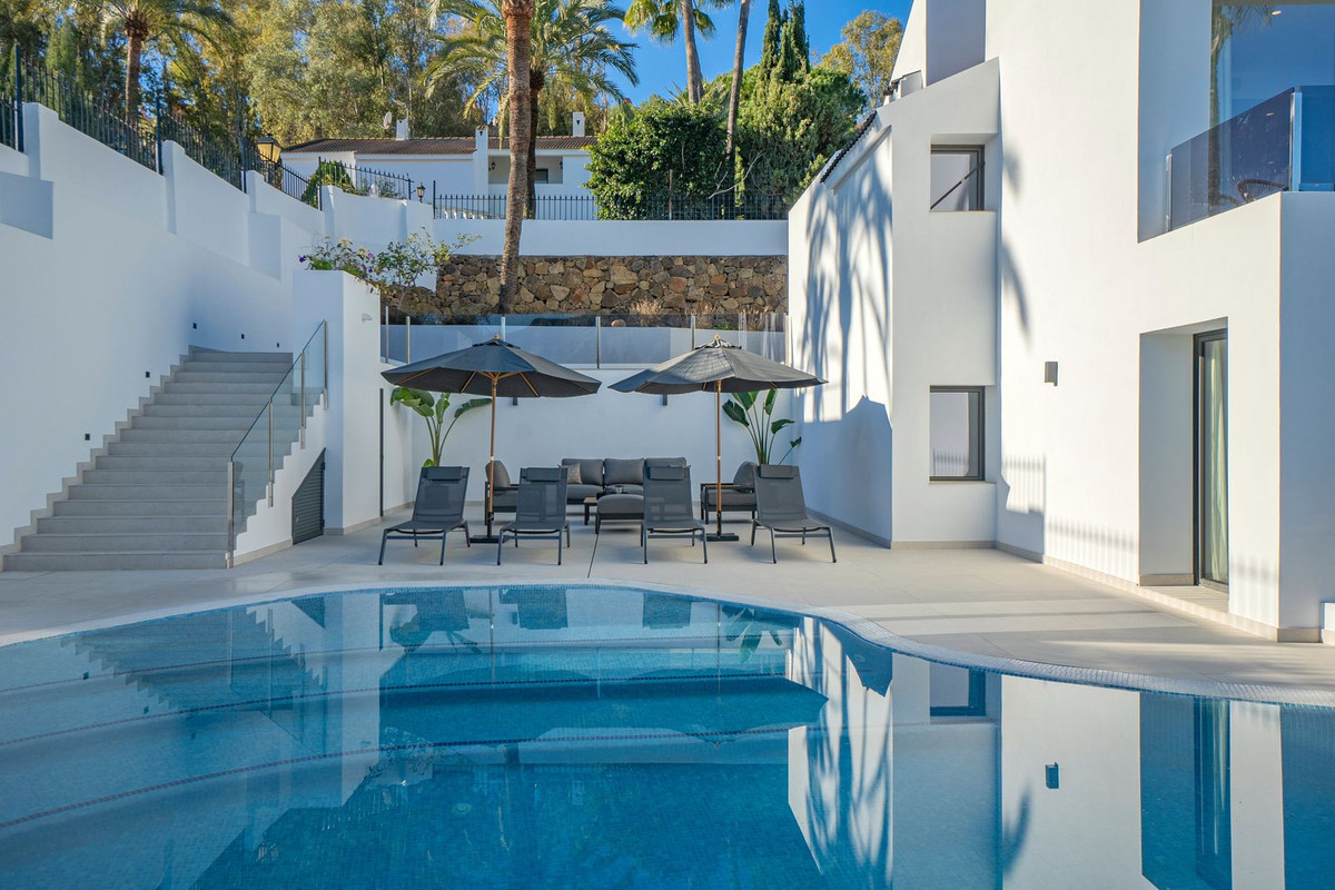 Appartement te koop in Nueva Andalucía | 4 slaapkamers H5449924