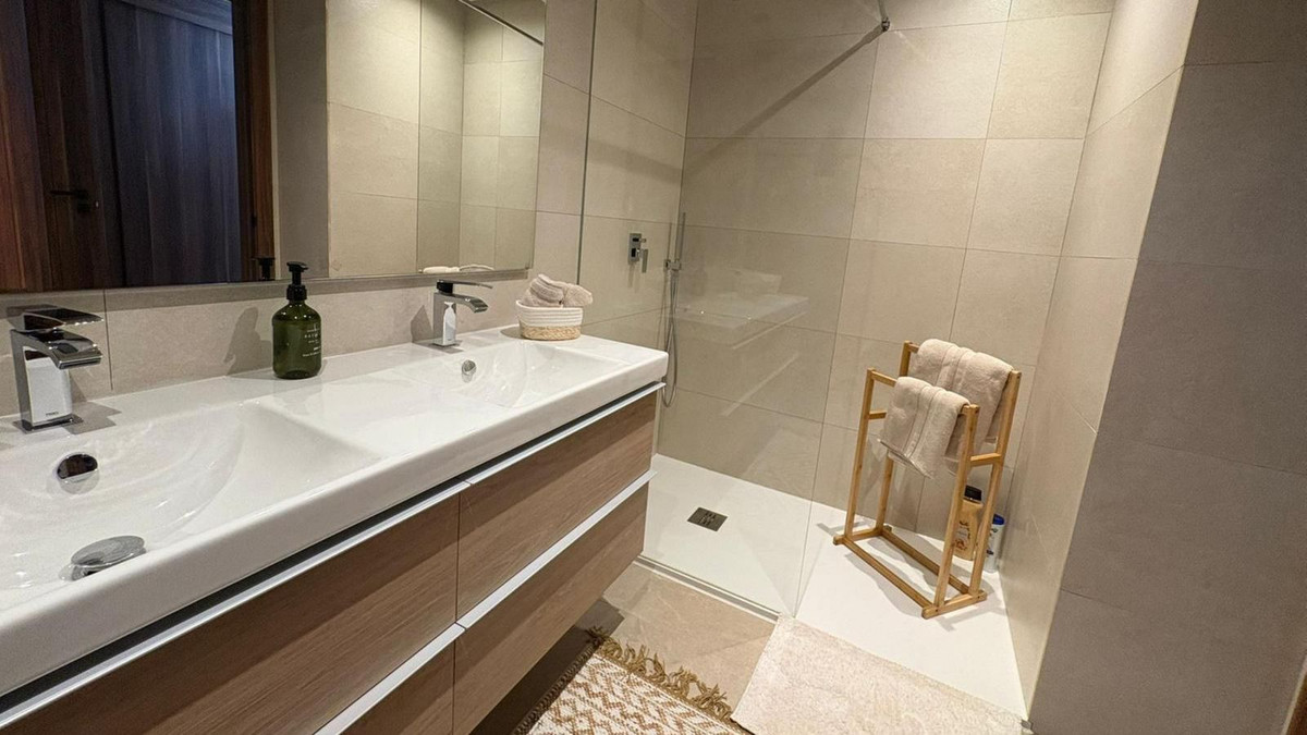 Appartement te koop in Nueva Andalucía | 3 slaapkamers H5455291