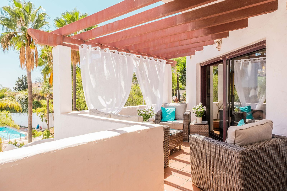 Appartement te koop in Nueva Andalucía | 1 slaapkamers H5456116