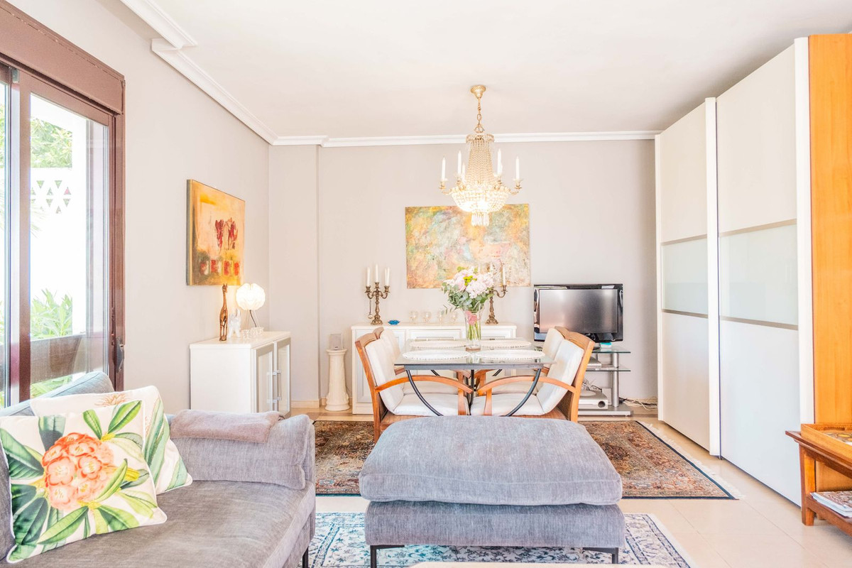 Appartement te koop in Nueva Andalucía | 1 slaapkamers H5456116
