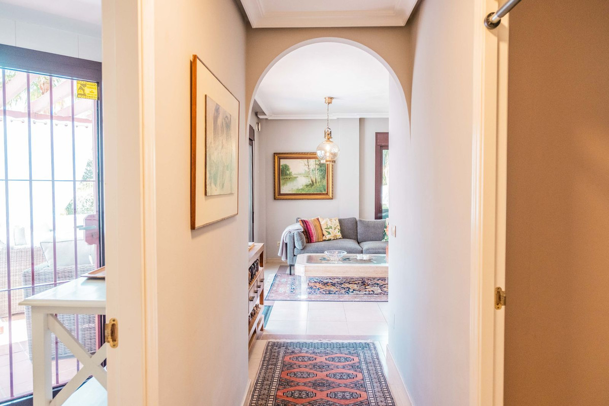 Appartement te koop in Nueva Andalucía | 1 slaapkamers H5456116