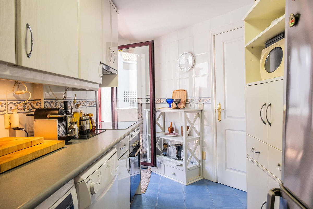 Appartement te koop in Nueva Andalucía | 1 slaapkamers H5456116