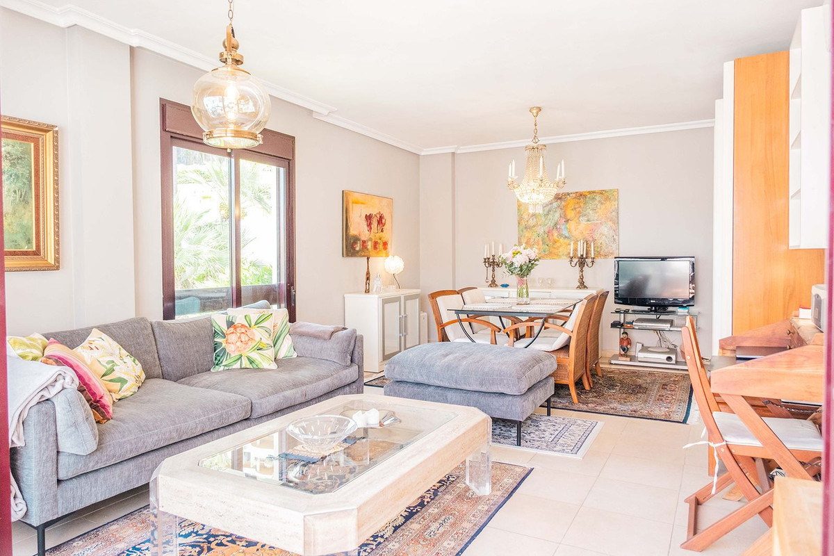 Appartement te koop in Nueva Andalucía | 1 slaapkamers H5456116